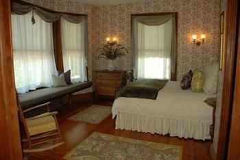 Circular Manor Bed And Breakfast Saratoga Springs Bagian luar foto
