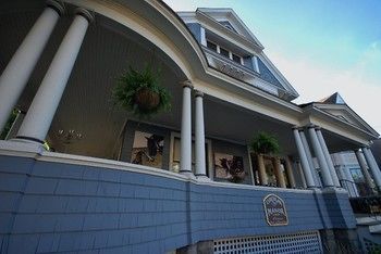 Circular Manor Bed And Breakfast Saratoga Springs Bagian luar foto